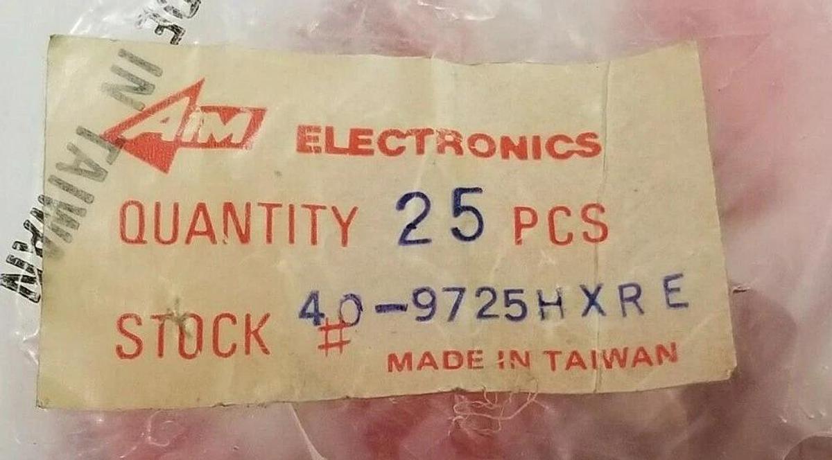 Used LOT OF 16 NEW IN BAG AIM ELECTRONICS 40-9725HXRE SUB CONNECTORS 25-PIN RED