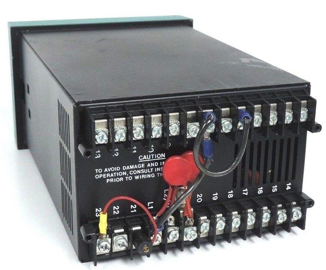 Used HONEYWELL DC5011-A2-0000-10-00-312 DIGITAL TEMP. CONTROLLER DC5011A200001000312