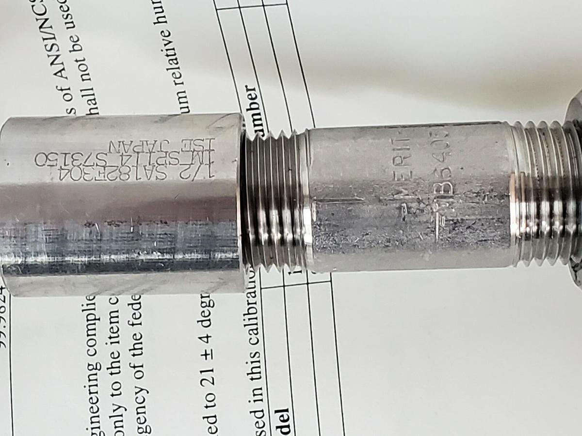 Used NEW BURNS 200L10A2A2C045TT202/CR10R11 TEMPERATURE SENSOR 1/2" X 3/4" W/ PROBE