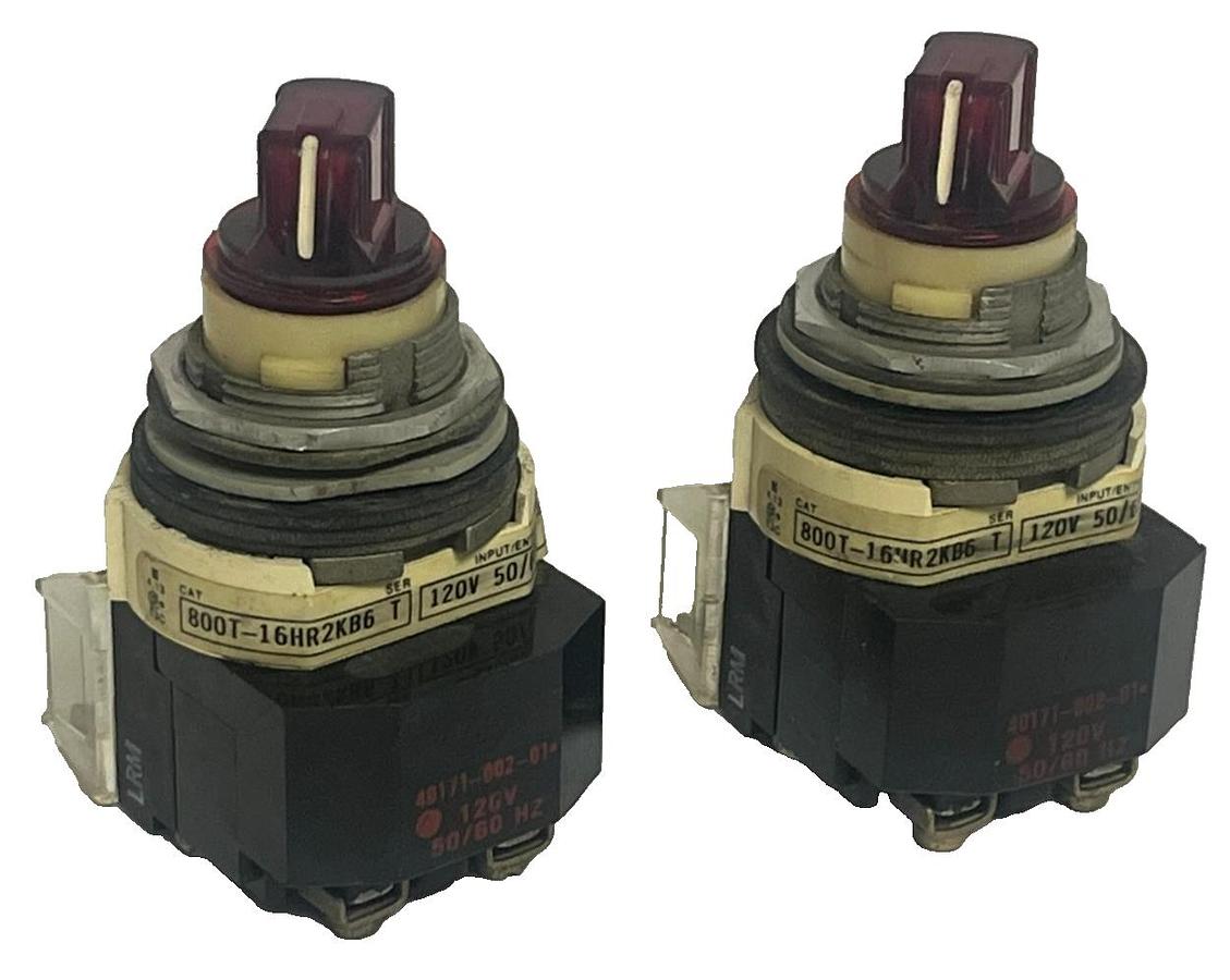 Used LOT OF 2 ALLEN-BRADLEY 800T-16HR2KB6 Ser. T Selector Switch 2-Pos Maintained
