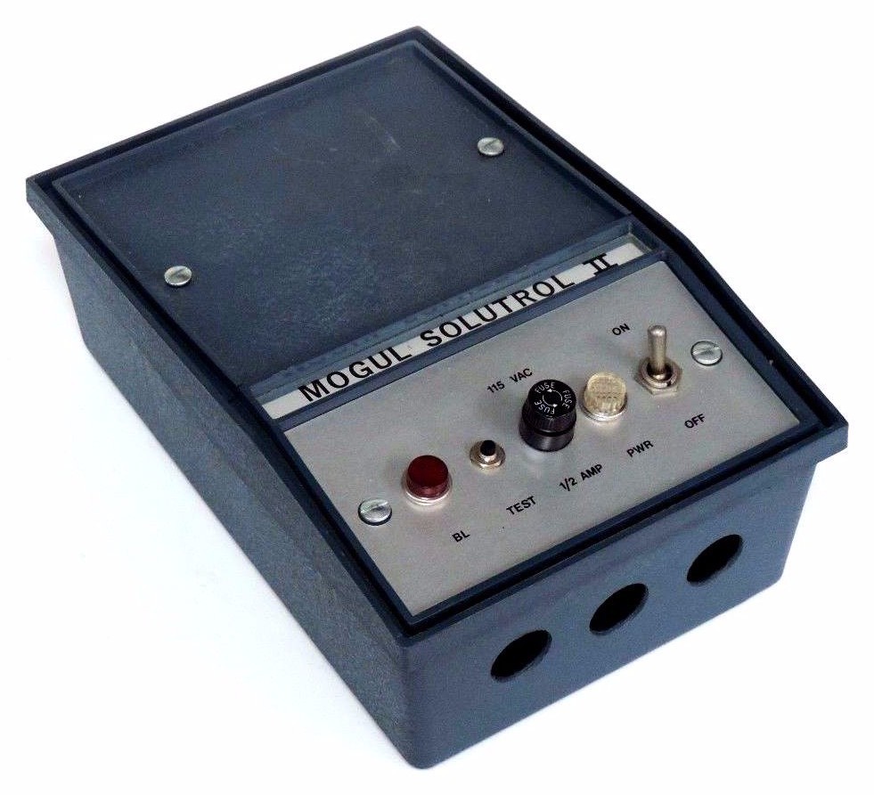 Used MOGUL SOLUTROL II TREATMENT PUMP CONTROLLER 115V 60HZ 1PHASE