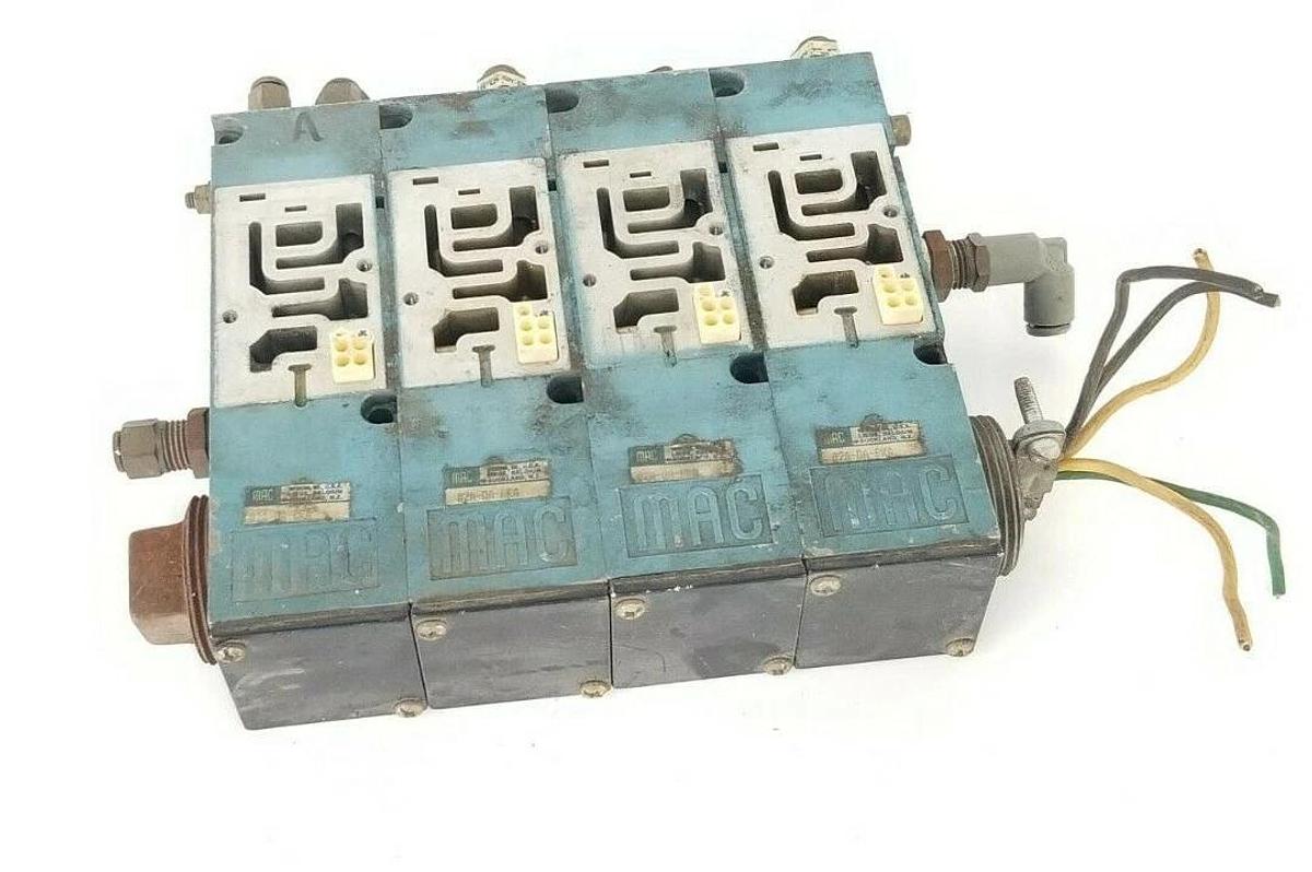 Used LOT OF 4 MAC 82A-DA-BKA SOLENOID VALVES 82ADABKA