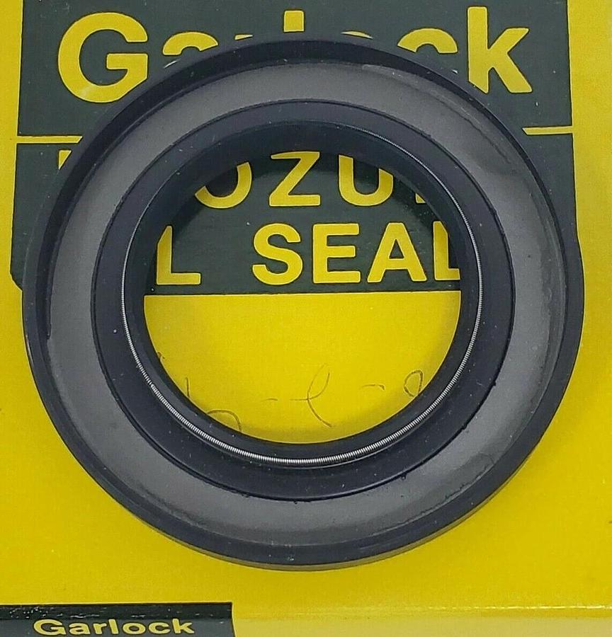 Used LOT OF 2 NIB GARLOCK 94X8004 OIL SEALS 1.766X2.95X.312