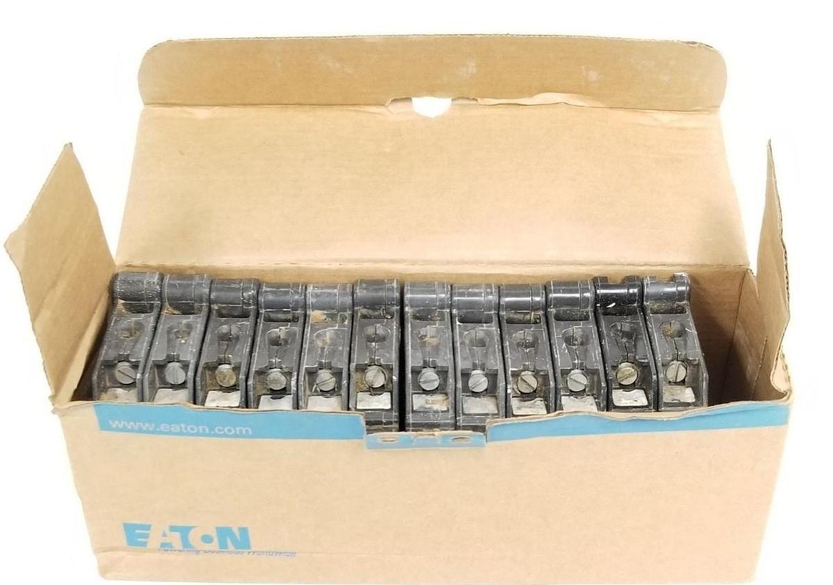 Used LOT OF 12 CUTLER HAMMER CH130 CIRCUIT BREAKERS CLASS CTL, TYPE CH, 120/240V, 30A