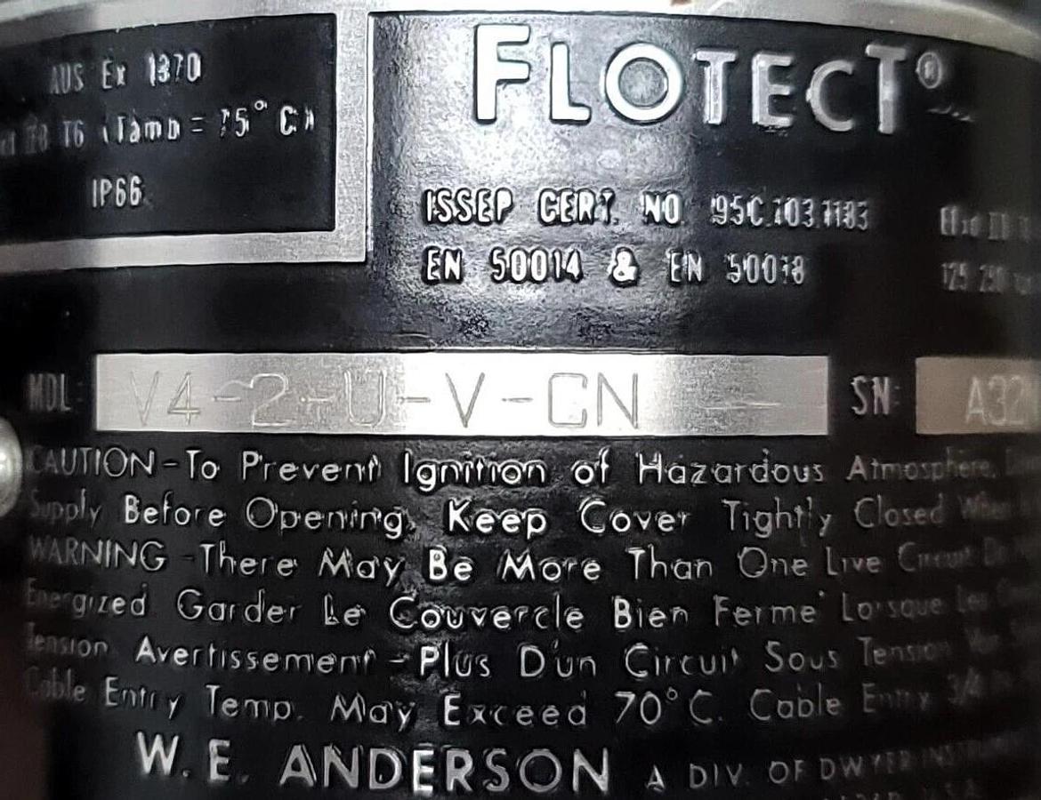 Used NEW DWYER FLOTECT V4-2-U-V-CN FLOW SWITCH 125/250VAC V42UVCN