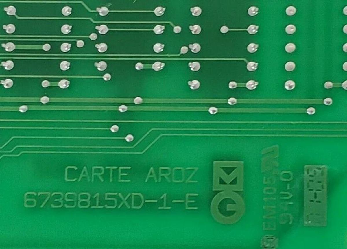 Used MERLIN GERIN 6740839 CONTROL BOARD 6739815XD-2-E UEB1309076 6739815XD-1-E