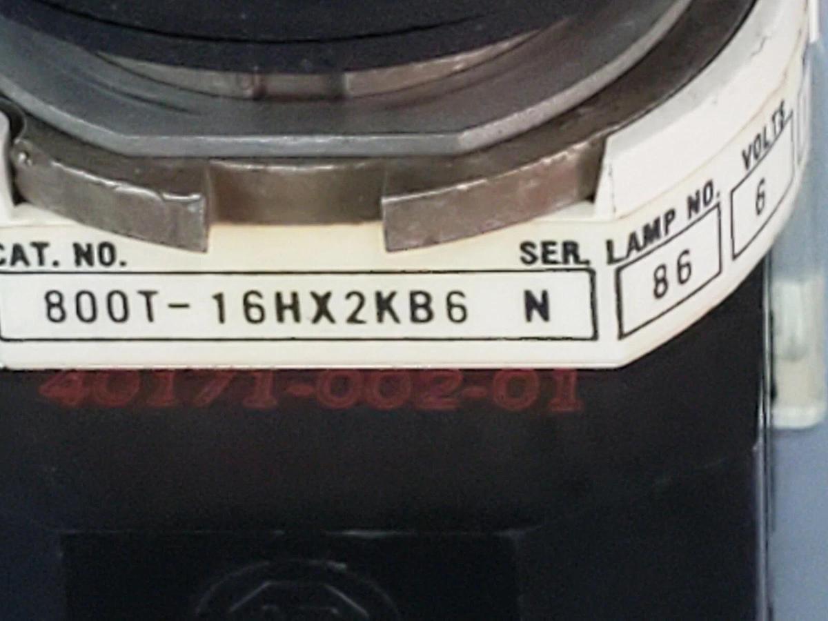 Used ALLEN BRADLEY 800T-16HX2KB6 SELECTOR SWITCH RED SER. N W/ 800T-XA SER. C