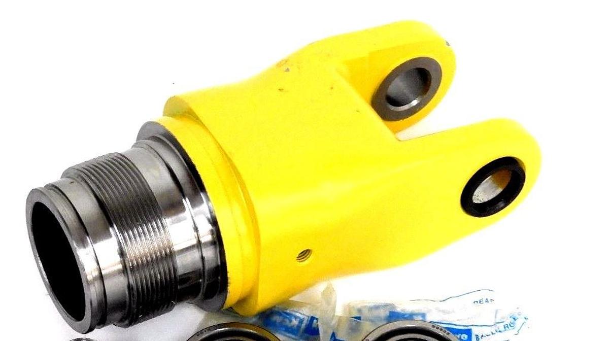 Used NEW FANUC ROBOTICS A290-7517-T401 PIPE ASSEMBLY A2907517T401, W/ 2 KOYO 30202R