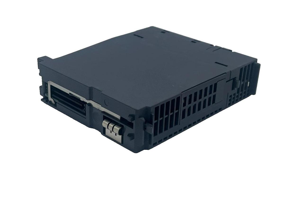 Mitsubishi Q03UDECPU Universal PLC CPU + Q2MEM-2MBS 2MB SRAM Memory Card NSNP