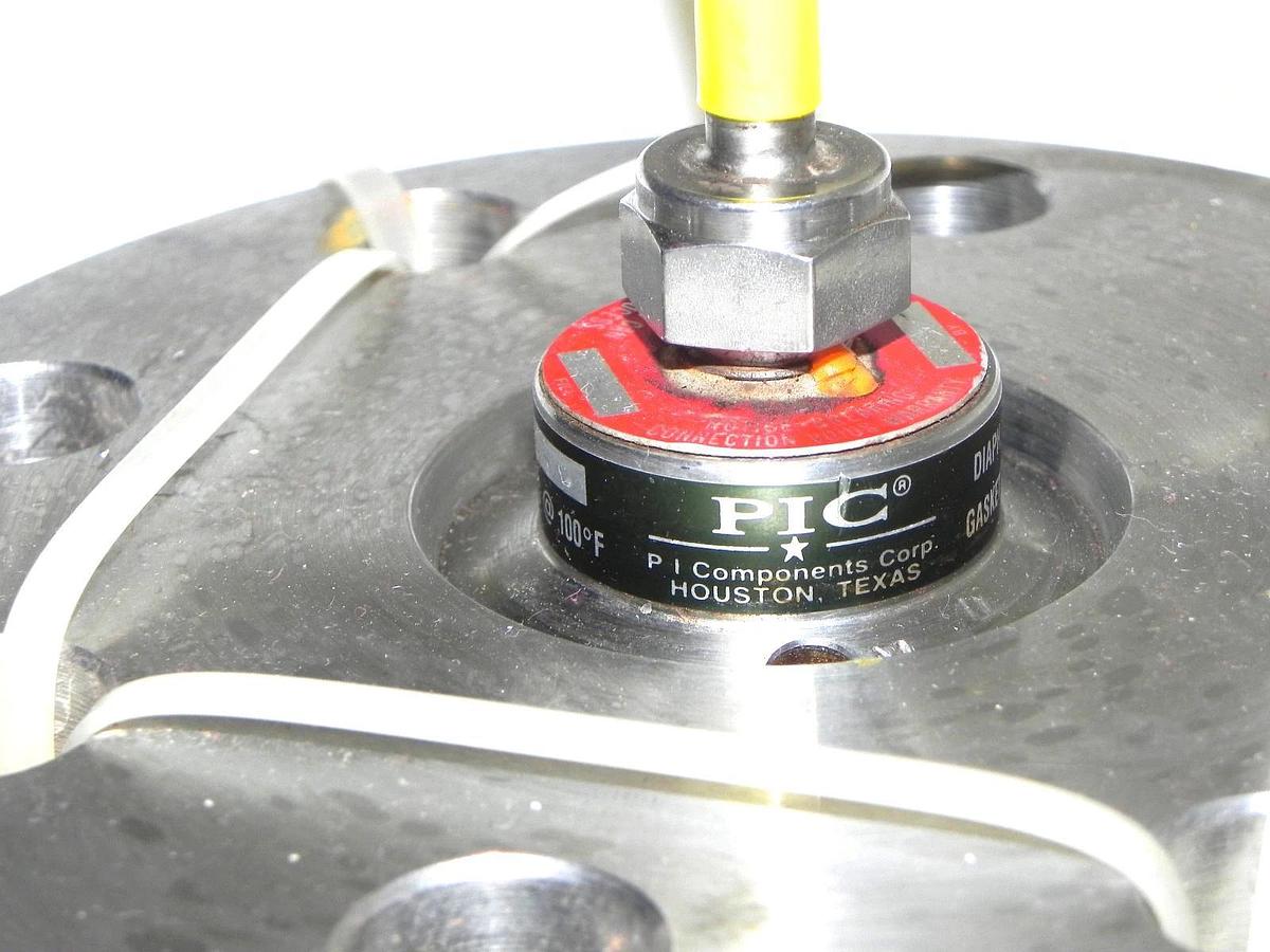 Used HONEYWELL STR12D-21A-1CDDCBA407K-MB.F1C3-814D ST3000 SMART TRANSMITTER
