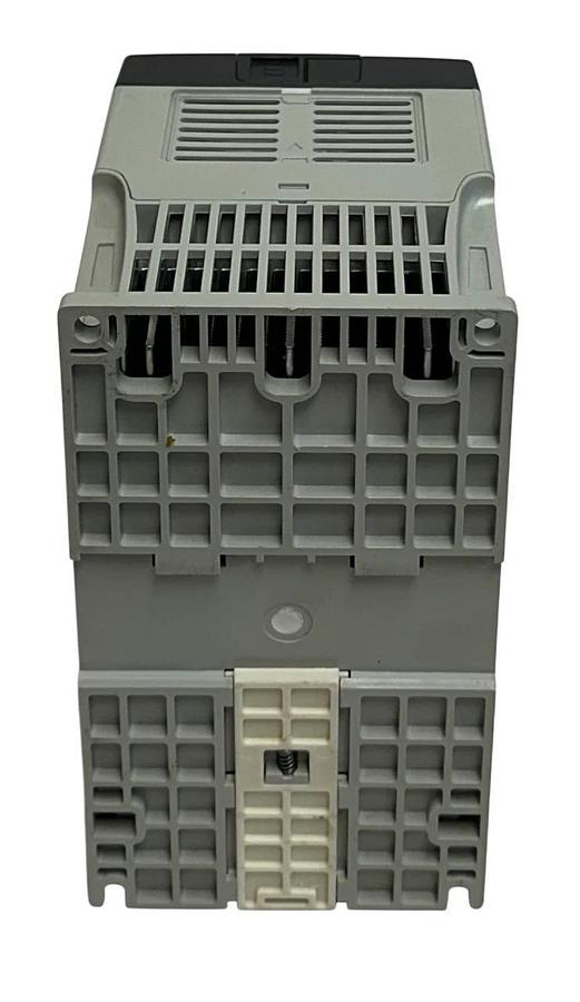 Used ALLEN BRADLEY 22D-D1P4N104 /A PowerFlex 40 AC DRIVE 0.4kW/0.5HP ENet COMM USNP