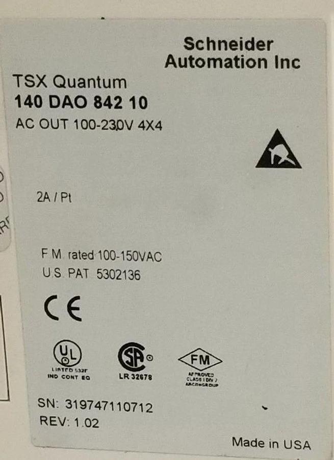 Used AEG SCHNEIDER AUTOMATION 140DAO84210 OUTPUT MODULE REV. 1.02 (FOR PARTS)