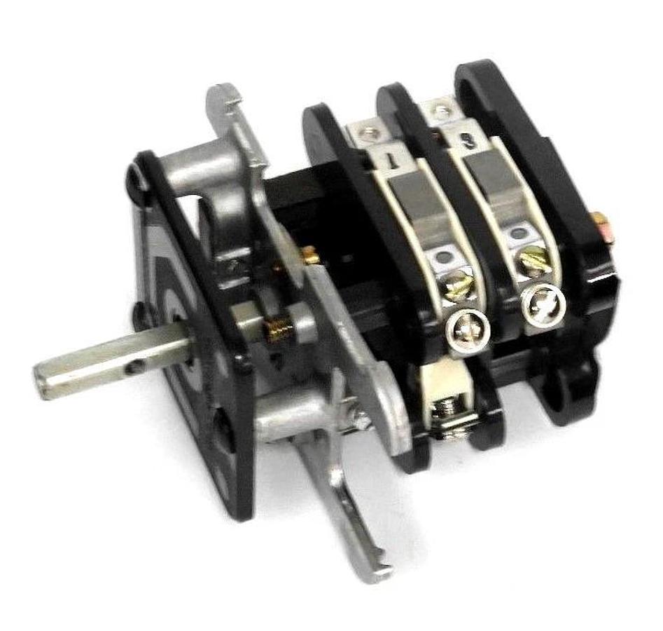 Used GE SB-1 ROTARY SWITCH 16SB1BD904SSM2V W/O LEVER ARM OR KEY