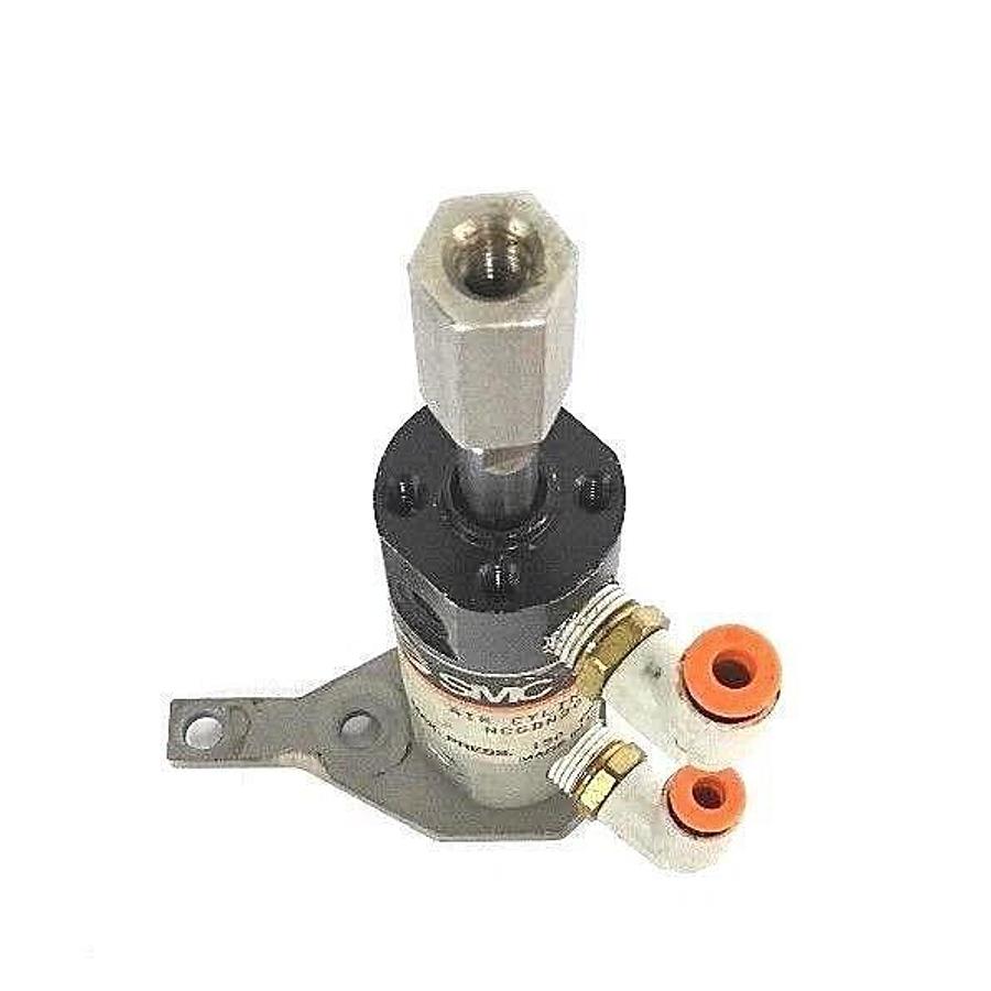 Used SMC NCGDN20-0025 AIR CYLINDER NCGDN200025 MAX. PRESS. 150 PSI