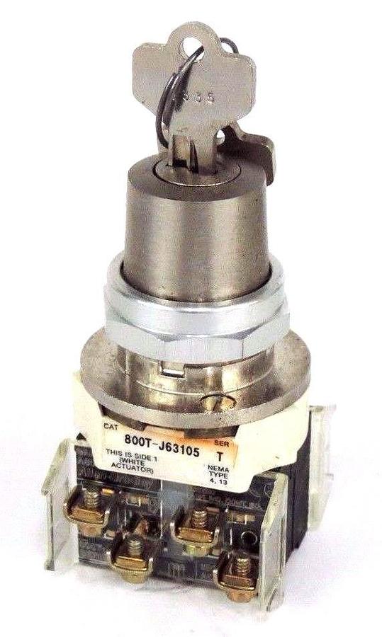 Used NIB ALLEN BRADLEY 800T-J63105B SELECTOR SWITCH SER T W/ 800T-XA CONTACTS SER D