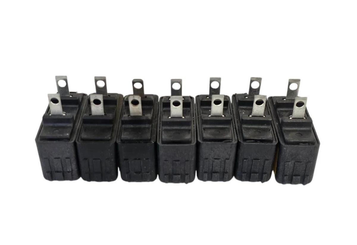 Used LOT OF 7 EATON TCF15 BUSSMANN SERIES LOW-PEAK CUBEFuse 600VAC/300VDC 15A