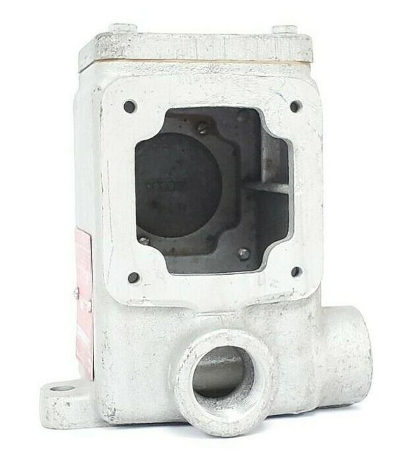 Used CROUSE HINDS AFU0333-10 CONVEYOR CONTROL SAFETY SWITCH AFU0333-10-M83 INCOMPLETE