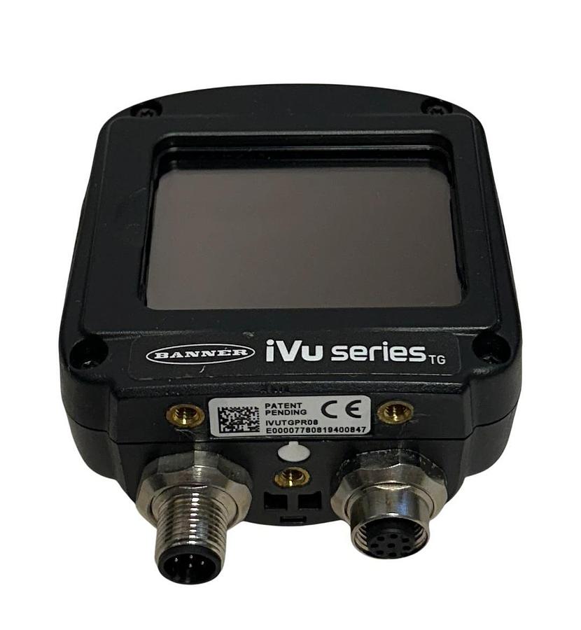 Used BANNER IVUTGPR08 / 81940 iVu SERIES IMAGE SENSOR I/O PNP RED RING LIGHT 8mm USNP