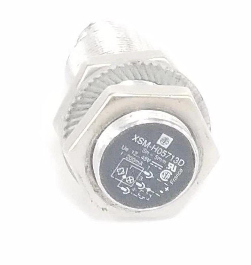 Used TELEMECANIQUE XSM-H05713D INDUCTIVE PROXIMITY SENSOR 12-48V, 200mA, 5MM