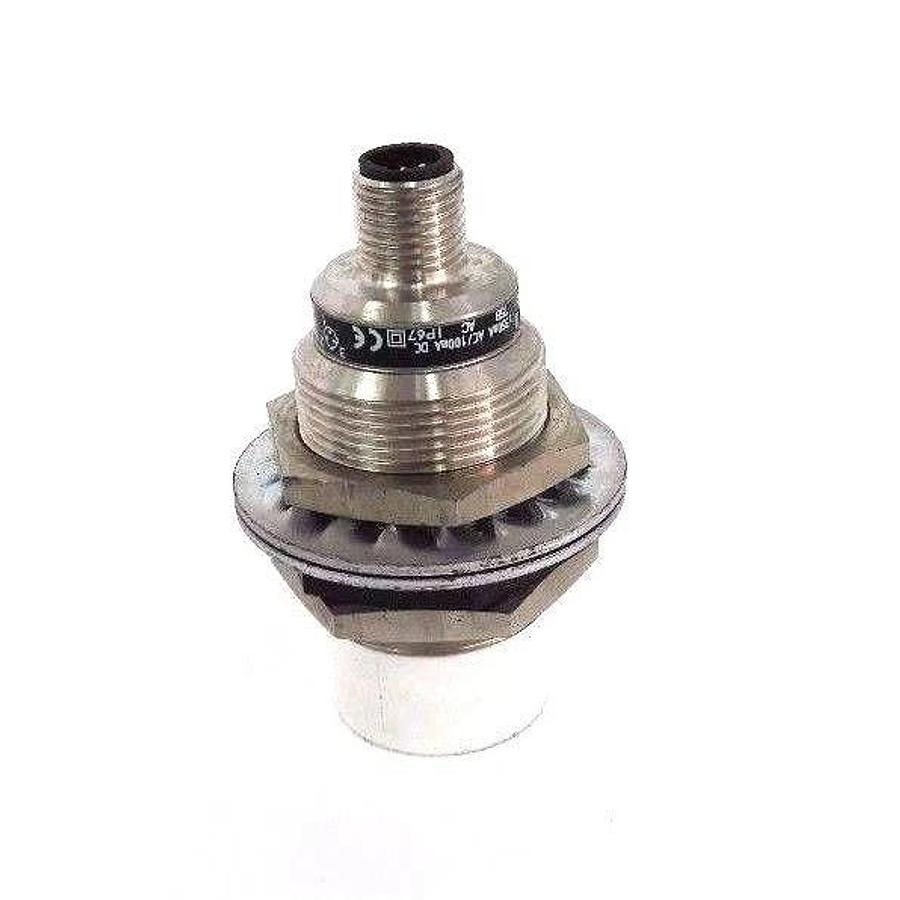 Used IFM EFFECTOR IIK2022-ABOA/SL/LS PROXIMITY SENSOR 110341 20-250V IIK2022ABOASLLS