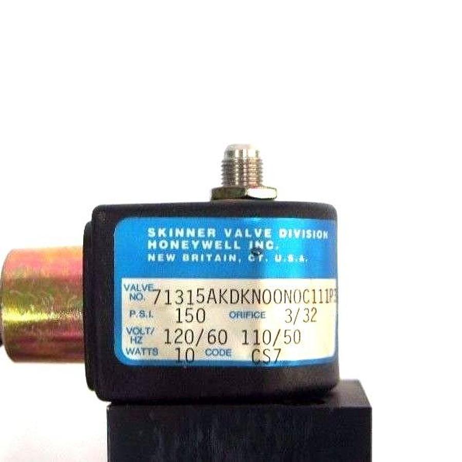 Used NEW SKINNER 71315AKDKN00N0C111P3 VALVE COIL W/ ASSURED MODEL NC VALVE 1" NPT