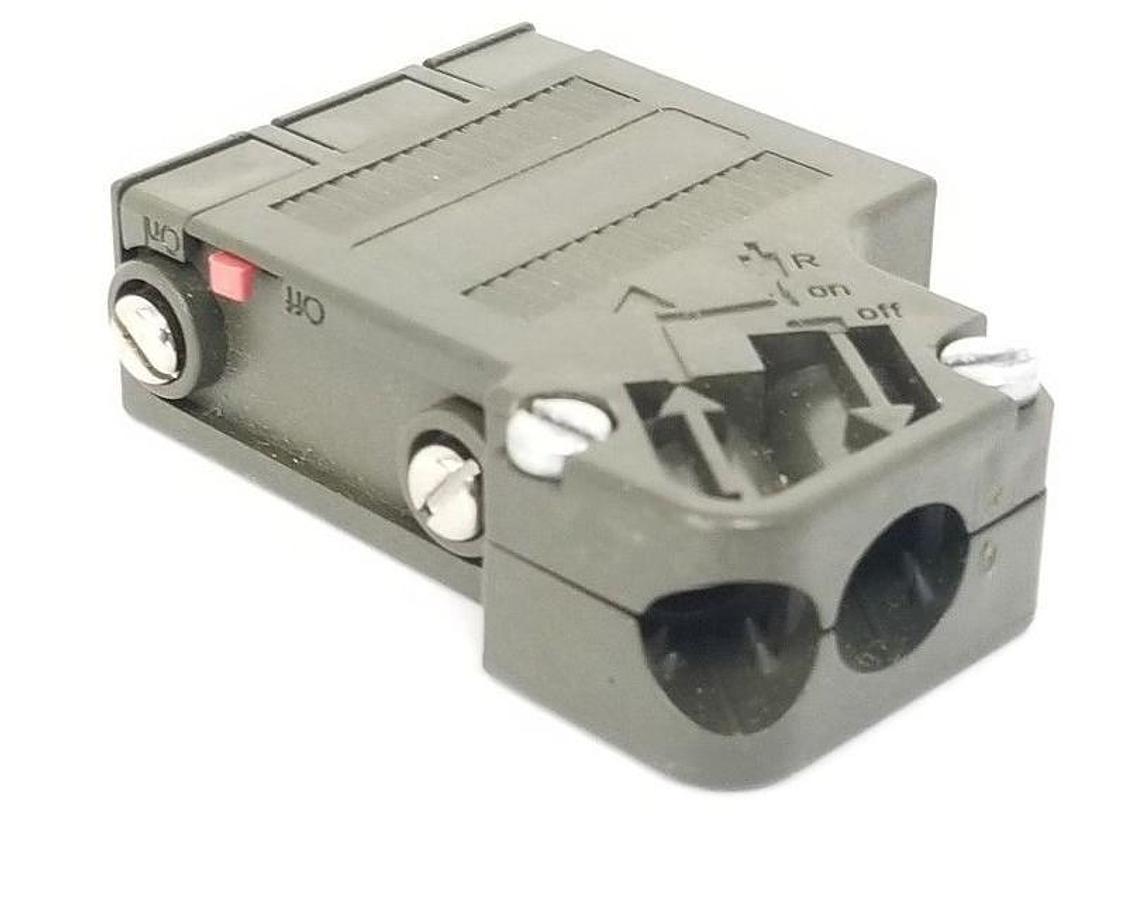 Used SIEMENS 6ES7-972-0BA41-0XA0 CONNECTOR 35 DEG. 6ES79720BA410XA0