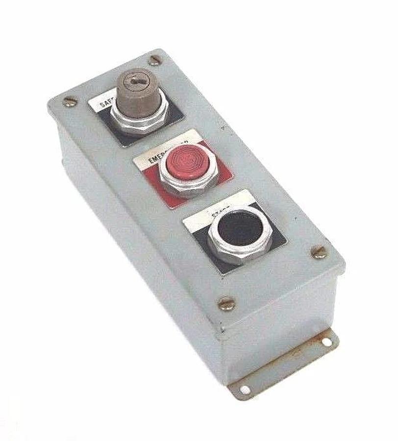 Used HOFFMAN E3PB CONTROL PANEL ENCLOSURE W/ ALLEN BRADLEY 800T-H31 SER. N , 800T-A