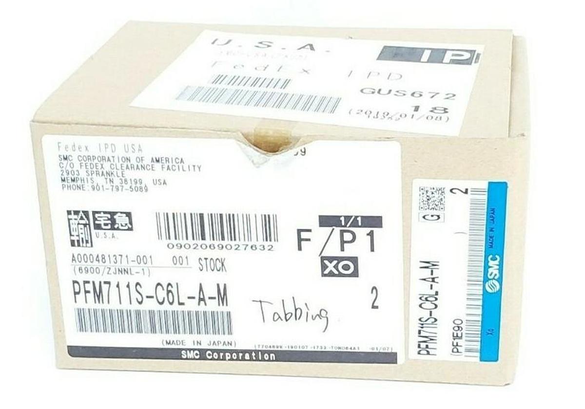 Used BOX OF 2 NEW SMC PFM711S-C6L-A-M DIGITAL FLOW SWITCH 5C1-84Q PF1E90 PFM711SC6LAM