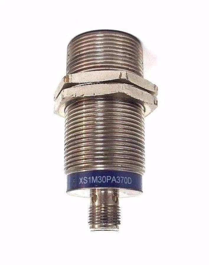Used TELEMECANIQUE XS1M30PA370D INDUCTIVE SENSOR 48VDC, 200MA