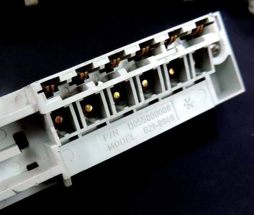 Used LOT OF 24 ISSC / HONEYWELL 621-9949 TERMINAL BLOCK SETS D055000008, D055000009