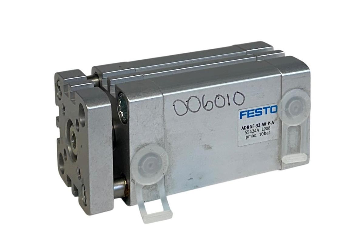 Used FESTO ADNGF-32-40-P-A / 554244 PNEUMATIC COMPACT CYLINDER 40mm STROKE USNP