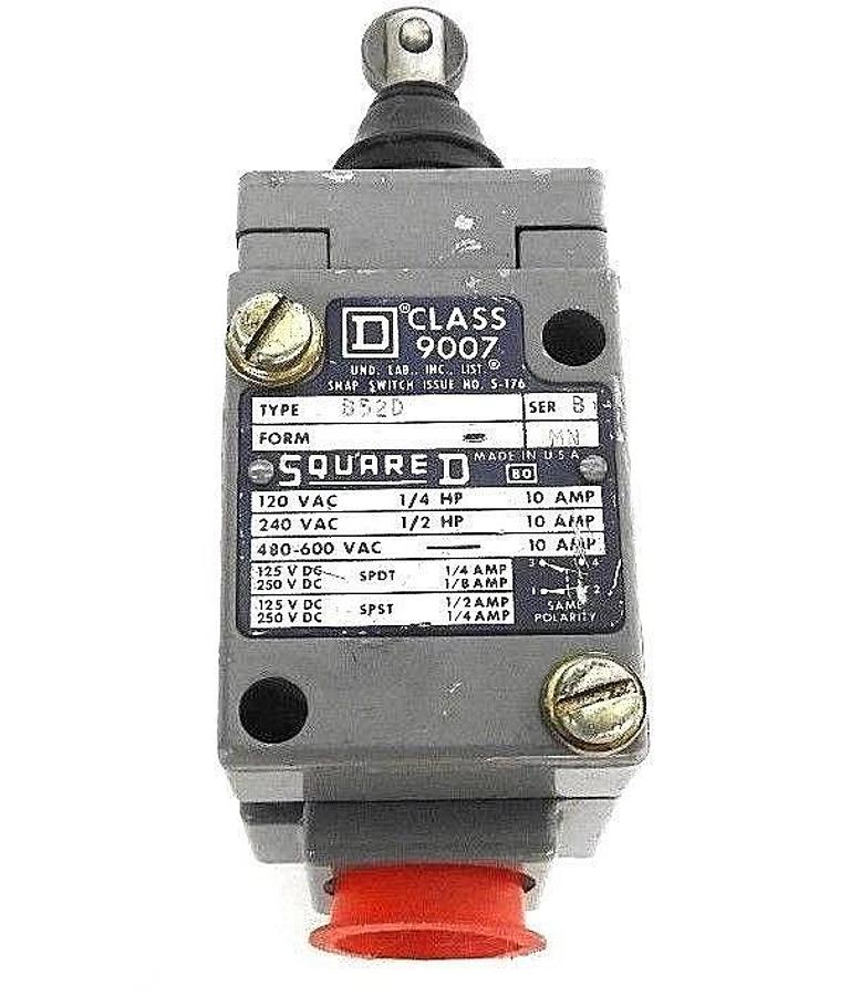 Used SQUARE D 9007-B52D LIMIT SWITCH 9007B52D, 120VAC 1/4HP 10AMP SER. B