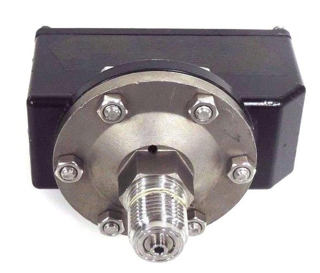 Used BAILEY & MACKEY TYPE 1351 PRESSURE SWITCH 55350, 5A, 250V, 14/200BAR