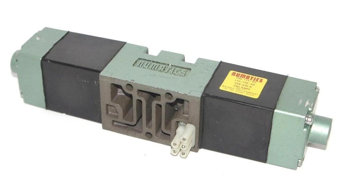 Used NUMATICS 152SS500K SOLENOID VALVE WITH 228-690 B COIL, 100-120 V, 50/60 HZ