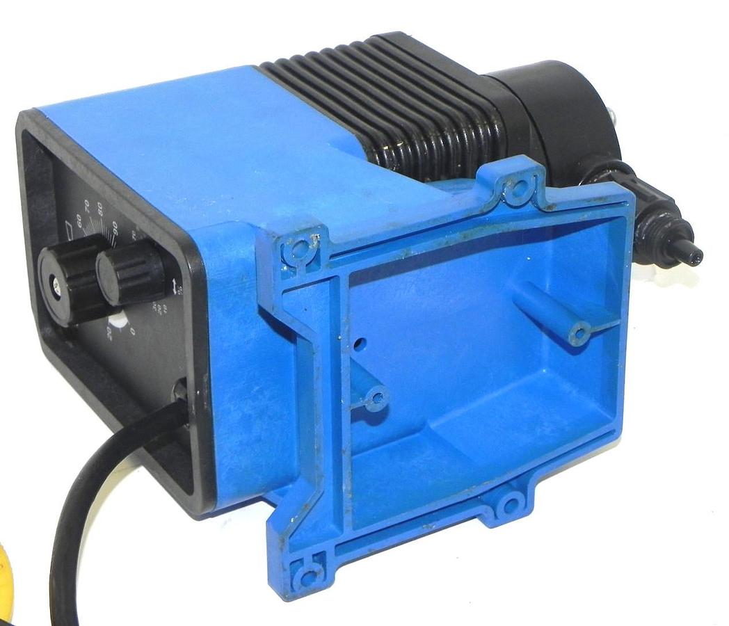 Used PULSATRON ELECTRONIC METERING PUMP LB64SA-PTC1-XXX PULSAFEEDER LB64SAPTC1XXX