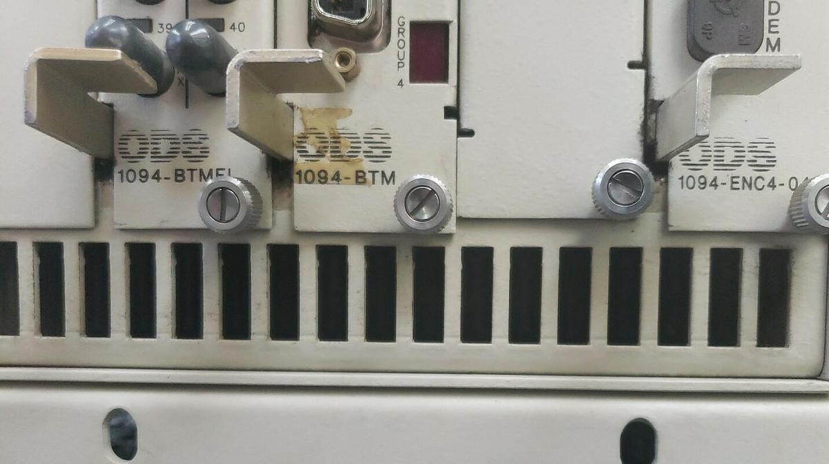 Used ODS 750-0414-101 MODEL 1097 4SLOT CHASSIS W/ 1094-BTM, 1094-BTML & 1094-ENC4-040