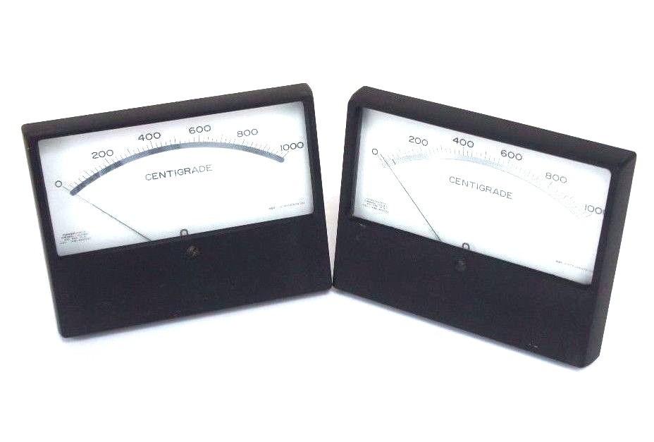 Used LOT OF 2 API 2066 110758 GAUGES 65-8314-0100 , 0-1000 CENTIGRADE