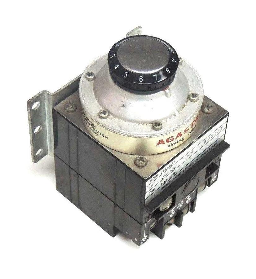 Used AGASTAT 2412AFT TIMING RELAY 120V, 60C, .5/10MIN., 240VAC, 1/4HP, 10A RESIST