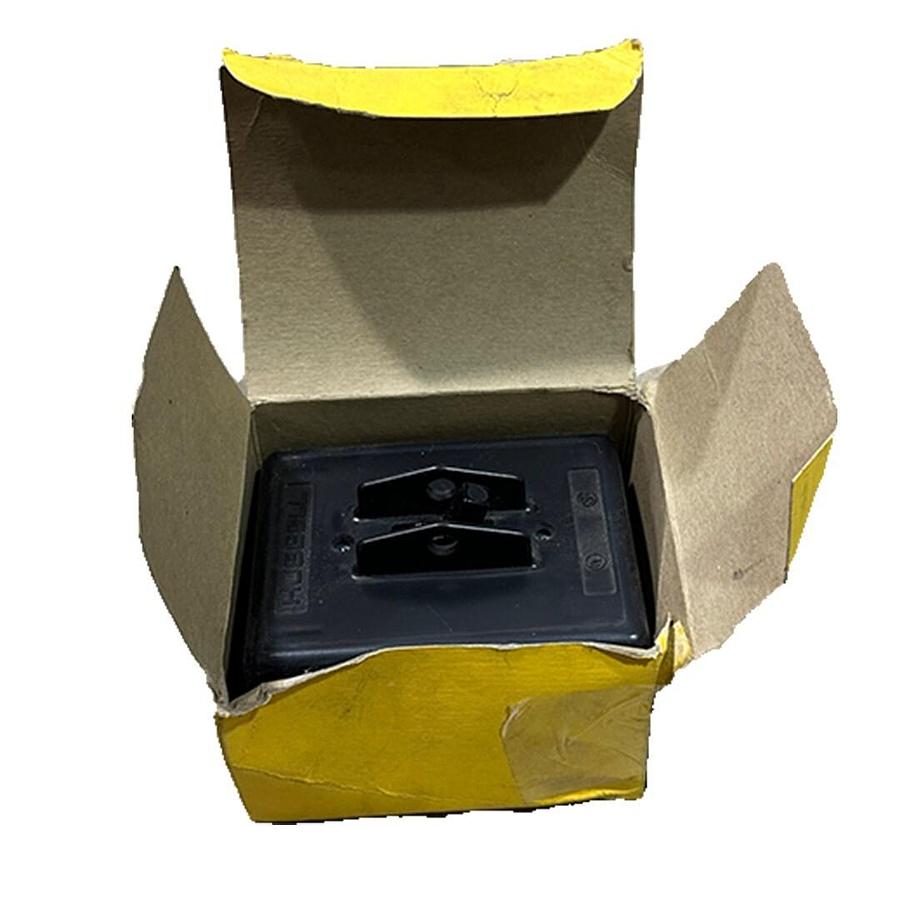 Used NEW HUBBELL HBL1389BW HBL MANUAL MOTOR CONTROL 30A 600V