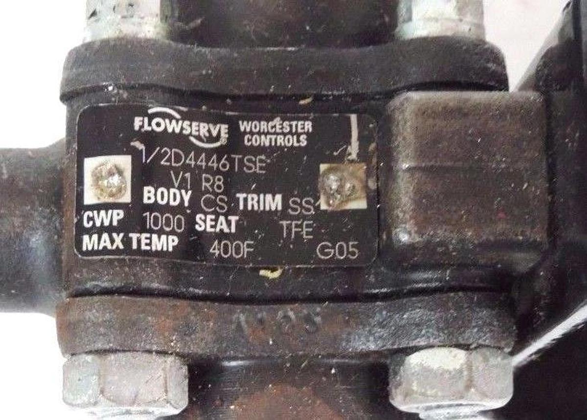 Used SERIES 39 PNUMATIC ACTUATOR MODEL 39 120PSI MAX W/ FLOWSERVE 1/2D4446TSE VALVE