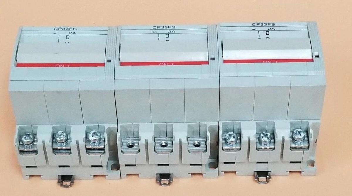 Used LOT OF 3 FUJI ELECTRIC CP33FS/2 CIRCUIT BREAKERS 3P, 2A, CP33FS2