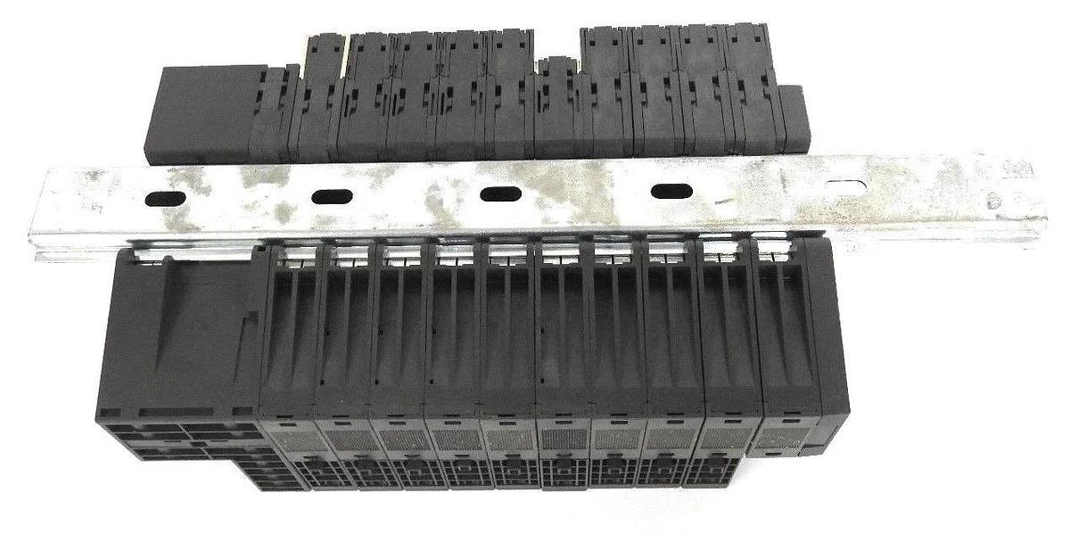 Used SIEMENS 5136-DNS-200S REV. 02.004, 6ES7 138-4CB10-0AB0, 6ES7 131-4BD01-0AA0