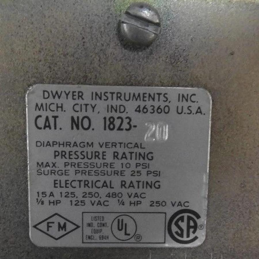 Used DWYER INSTRUMENTS 1823-20-2-5 PRESSURE SWITCH 18232025
