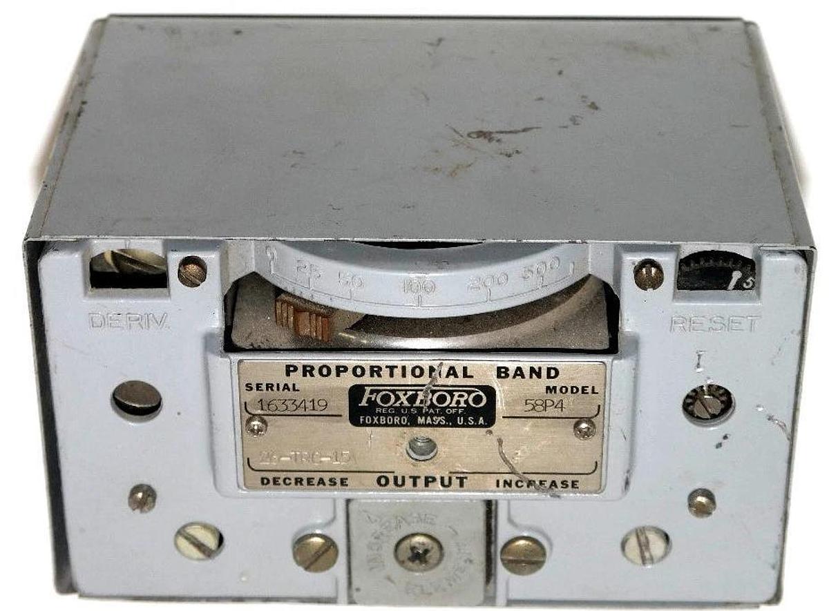 Used FOXBORO 58P4 PROPORTIONAL BAND CONTROLLER 26-TRC-15