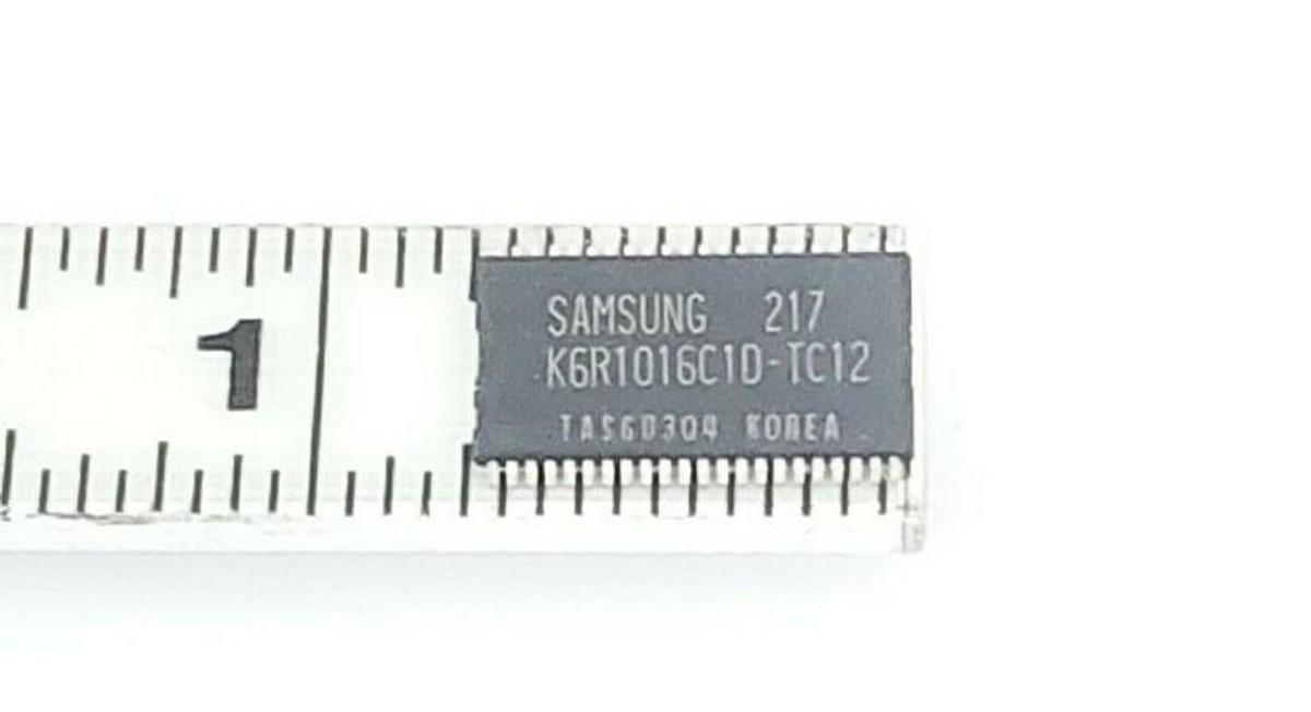 LOT OF 66 NEW SAMSUNG KR61016C1D-TC12 CHIPS KR61016C1DTC12