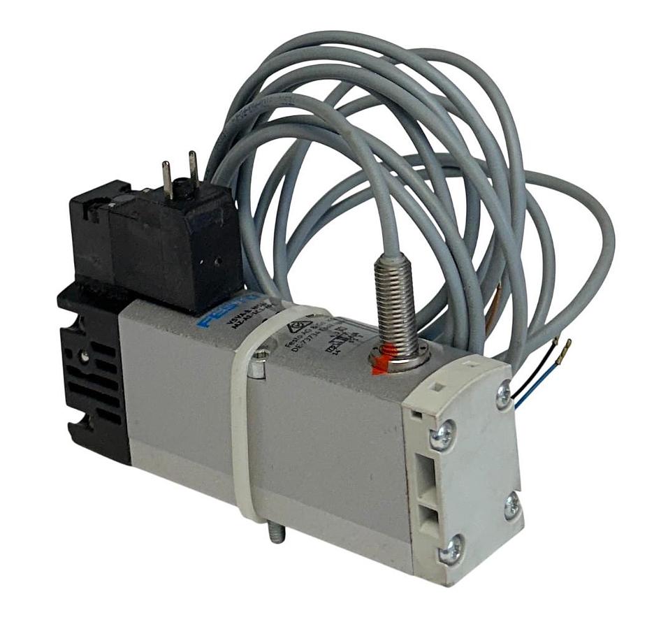 Used FESTO VSVA-B-M52-MZ-A1-1C1-APC / 560725 PNEUMATIC SOLENOID VALVE 5/2-WAY USNP