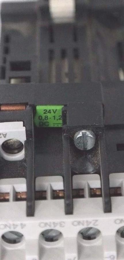 Used NIB SIEMENS 3TH30 40-0BB4 CONTROL RELAY 3TH30400BB4, 24V