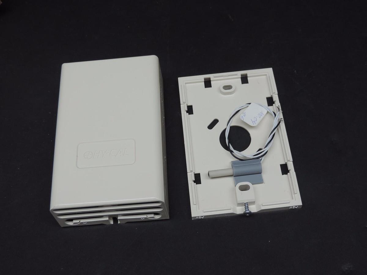 Used NIB HYCAL HTS-PT00-MH-NTN-00 SPACE SENSOR 100 OHM, P/N: HTS-P-MH-T