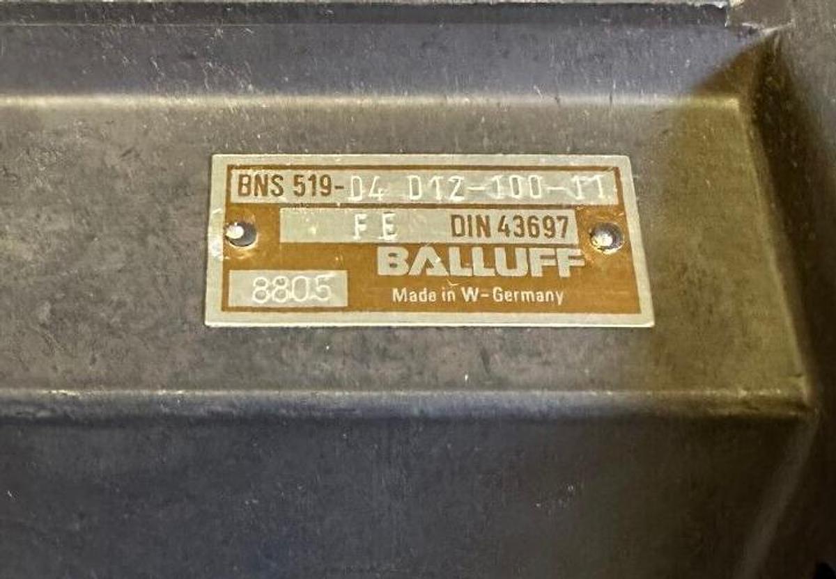 Used NEW BALLUFF BNS-519-D04-D12-100-11-FE / BNS-519-D4-D12-100-11-FE LIMIT SWITCH