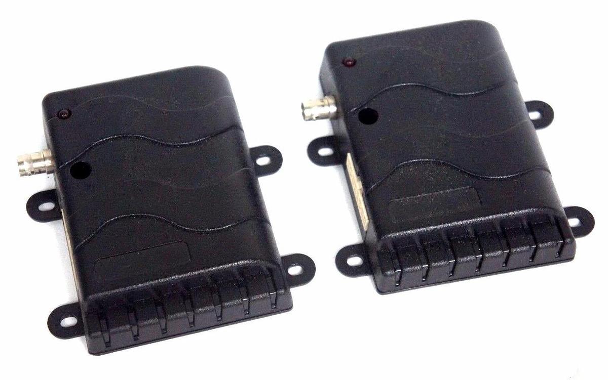 Used LOT OF 2 MOTOROLA INC. FCC: E969797, J19WMW0050AE, CAN: WMMA109102883, 98ABYU222